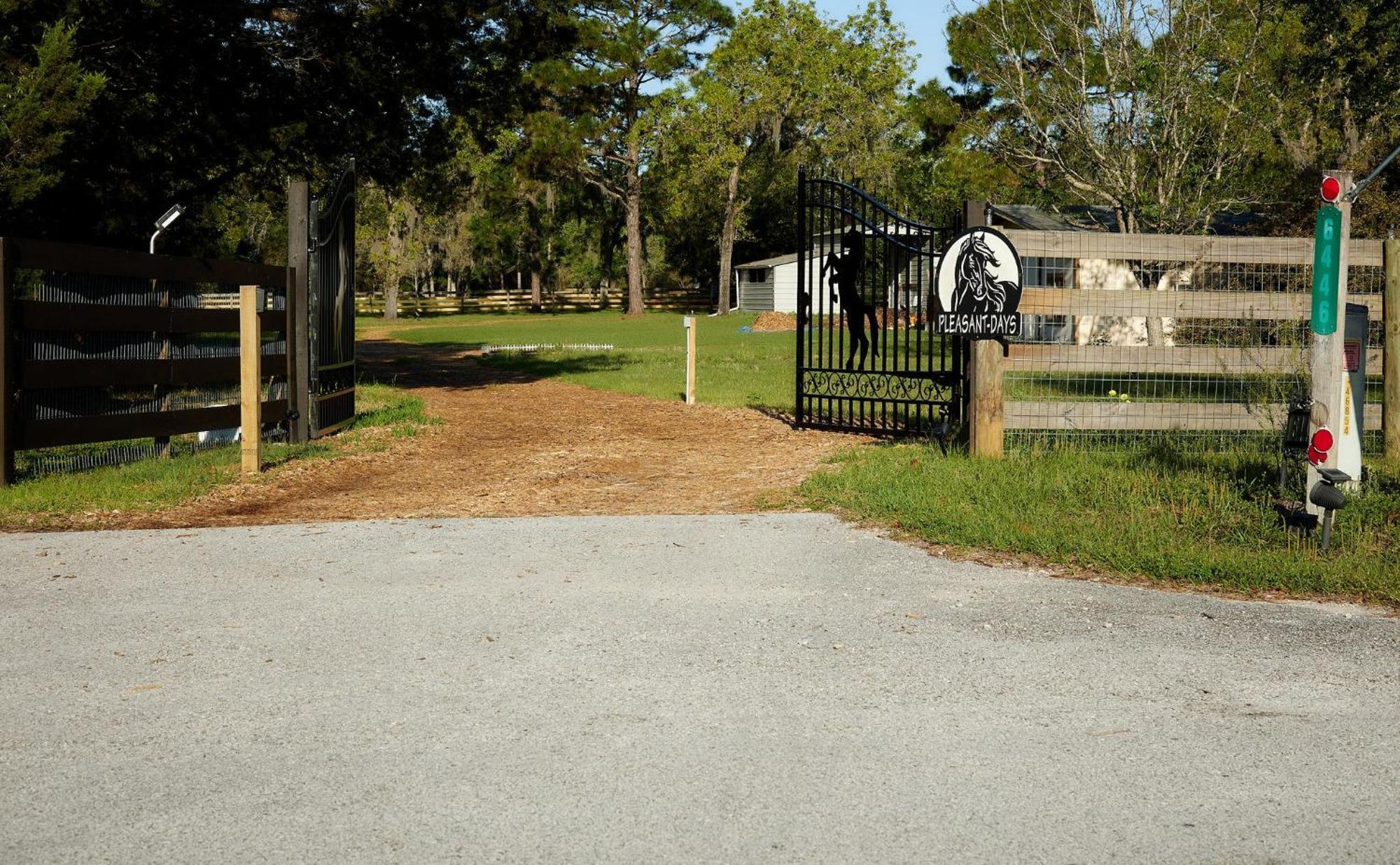 Room In Bb - Pleasant Days Bb Southwest Cottage Homosassa Exterior photo