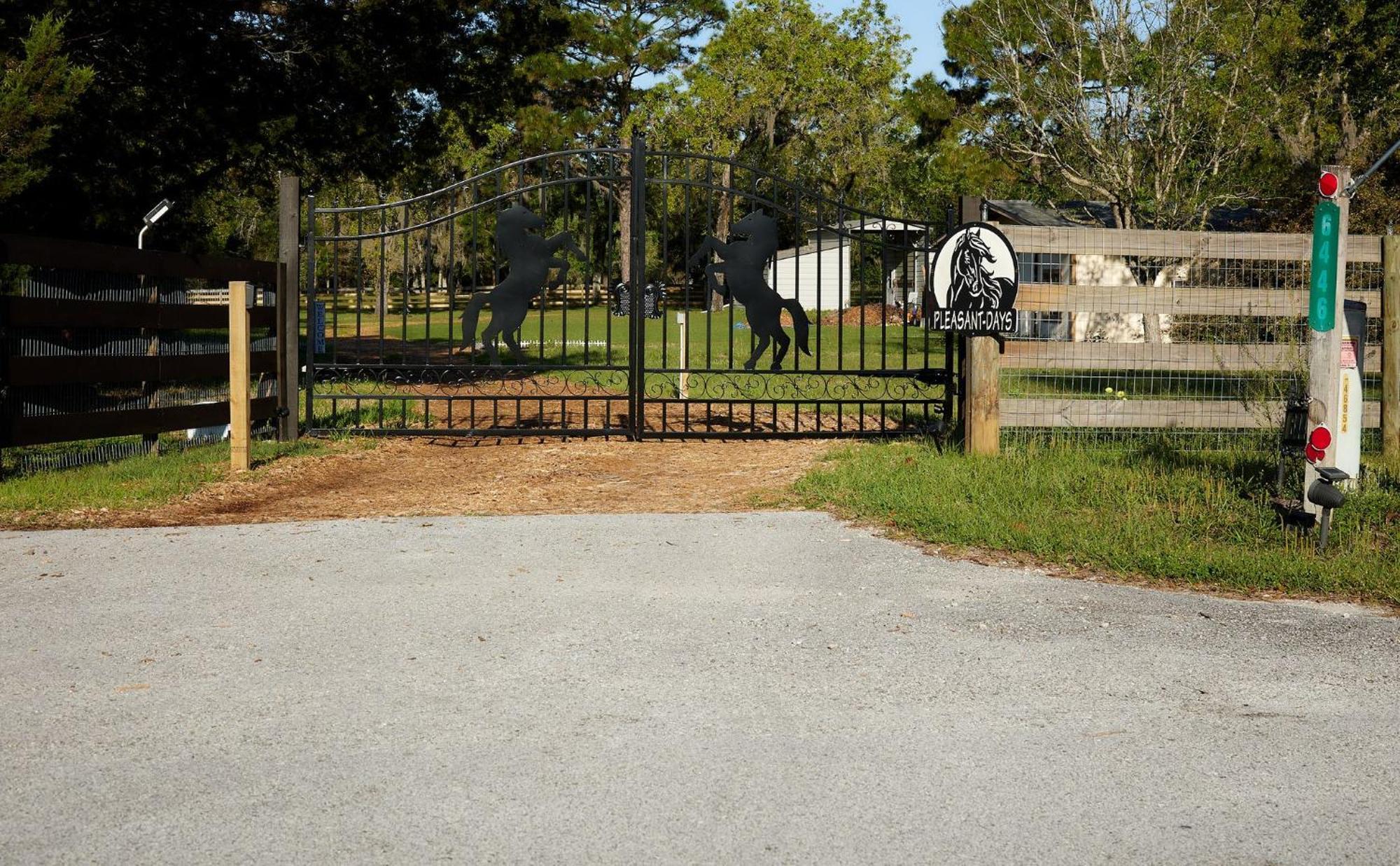 Room In Bb - Pleasant Days Bb Southwest Cottage Homosassa Exterior photo
